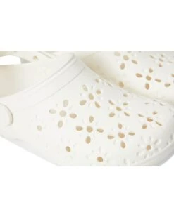 Crocs Kids Classic Clogs with Floral Cut Out Design (Little Kid/Big Kid) -Komat Crocs Store 61IJQ1bARWL. AC SR736920