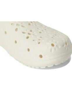 Crocs Classic Clogs with Floral Cut Out Design 16 Crocs Classic Clogs with Floral Cut Out Design -Komat Crocs Store 61NniHZlyL. AC SR736920