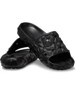 Crocs Classic Geometric Slide 2.0 | Sandals -Komat Crocs Store 71 DOCrEGOL. AC SR736920