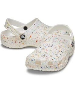 Crocs Kids Classic Clogs with Patterns and Graphics (Little Kid/Big Kid) -Komat Crocs Store 71 Y1NtuEkL. AC SR736920